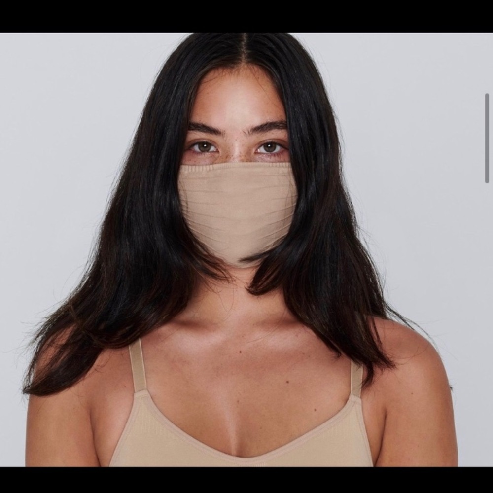 SKIMS Face Mask Clay